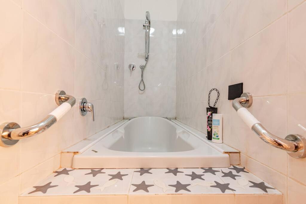 Sakura Suite Genova Kültér fotó